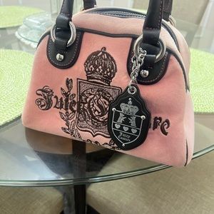 SOLD!!!! Ultra rare baby pink vintage juicy couture bowler bag